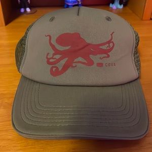 Cova adult one size greenish